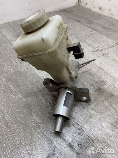 Цилиндр тормозной главный Brilliance M2 (BS4)