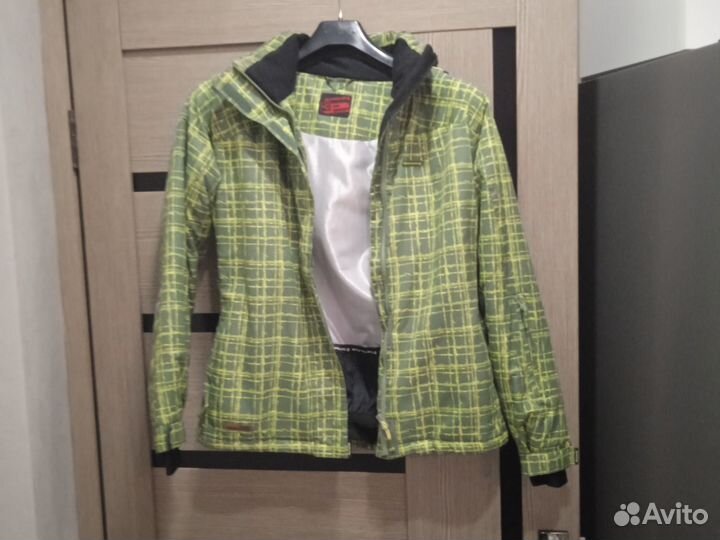 Ветровка горнолыжная женская