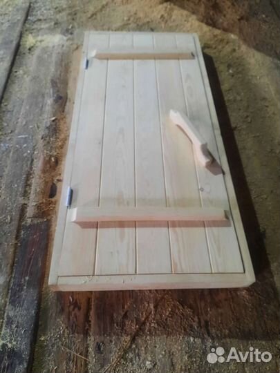 Дверь деревянная