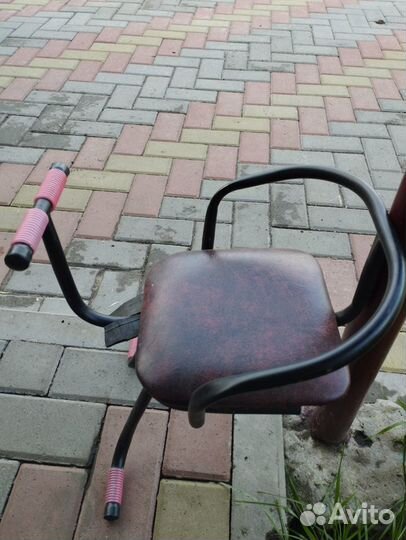 Детское кресло на раму велосипеда