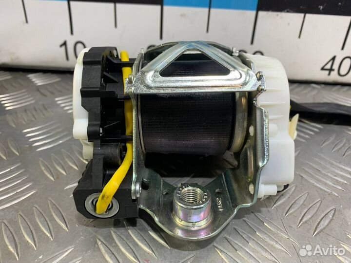 Б/У Ремень безопасности VW Tiguan 2008-2018#001