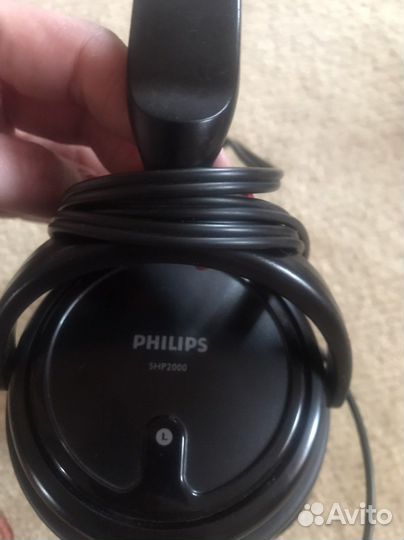 Проводные наушники