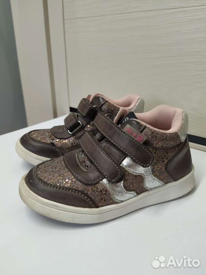 Ботинки для девочки