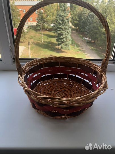 Корзина плетеная