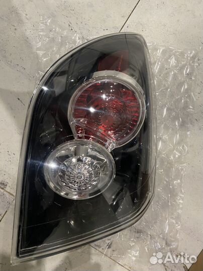 Фонарь задний мазда 3 хетчбэк