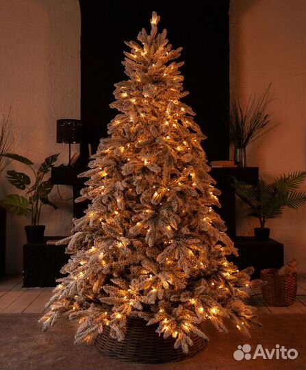 Елка искусственная