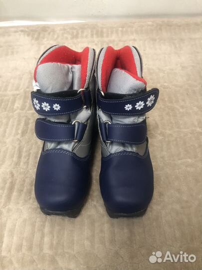 Лыжные ботинки