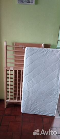 Детская кроватка