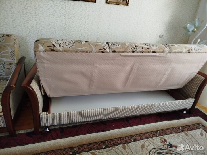 Диван и кресло бу