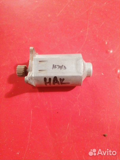 Мотор стеклоподъемника Nissan Almera Classic