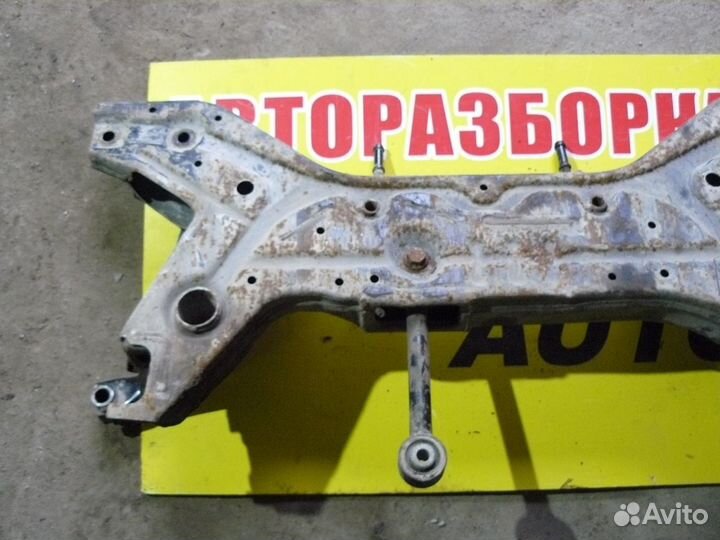 Подрамник передний для Mitsubishi Colt Z3