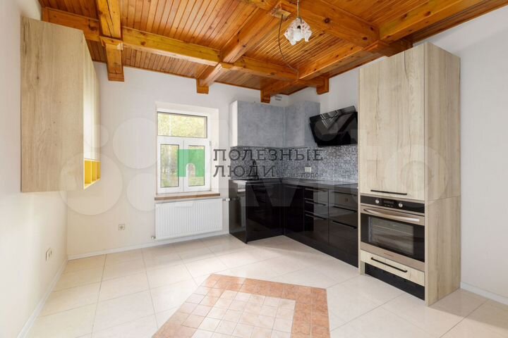 Дом 187 м² на участке 24 сот.