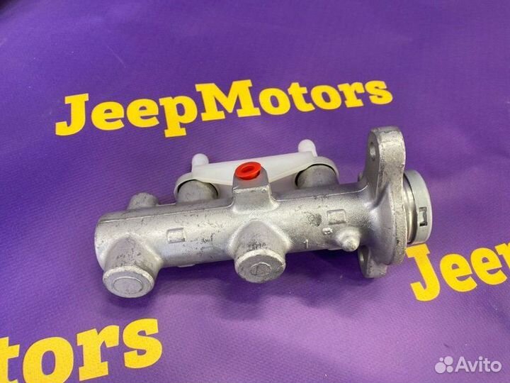 Главный тормозной цилиндр Mitsubishi Outlander