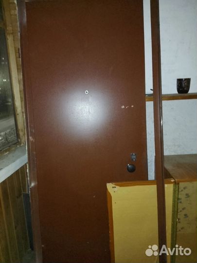 Металлическая дверь бу
