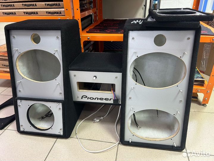 Профессиональный демонстративный стенд Pioneer