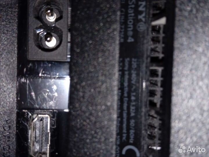 Sony PlayStation 4 Pro 1TB с дисками И пломбами