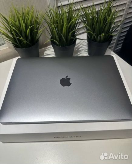 Apple MacBook Pro 13 2022 m2