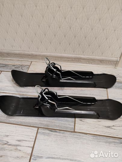 Лыжи на коляску универсальные