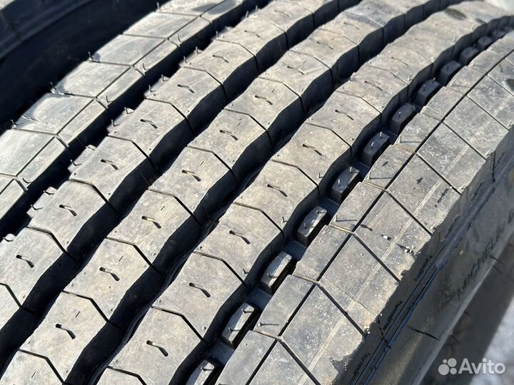 Шины 295 80 22.5 рулевые Michelin арт.0/3325