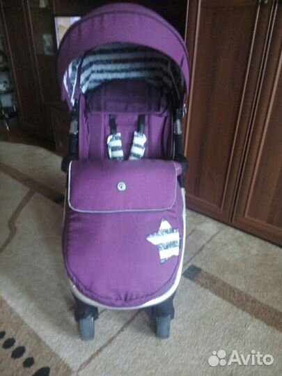 Прогулочная коляска