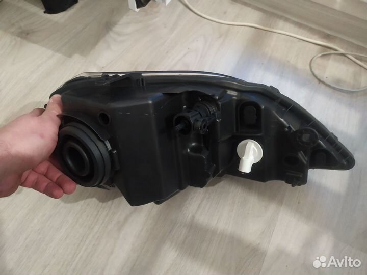 Фара renault logan