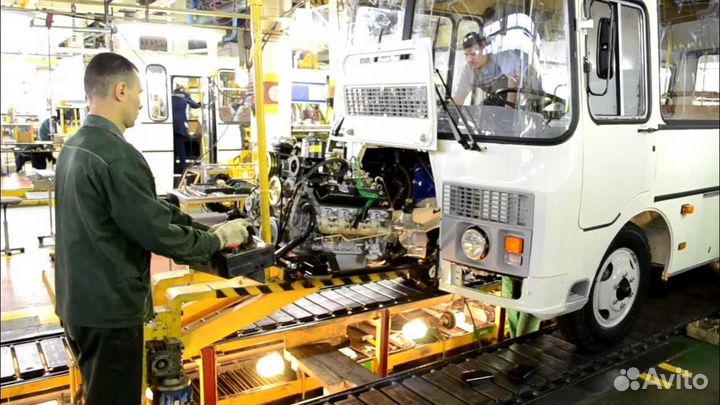 Рабочий на производство автобусов с обучением