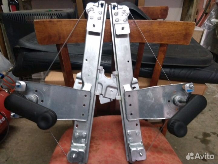 Стеклоподъемник Nissan Terraro, Renault Duster