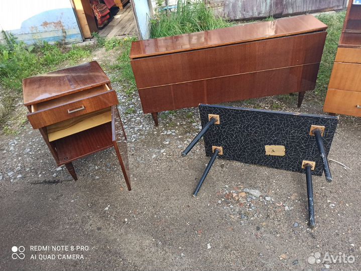 Трюмо, тумба, столик журнальный