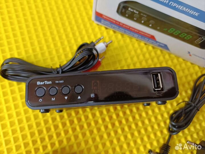 Цифровая TV приставка для телевизора BarTon TH563