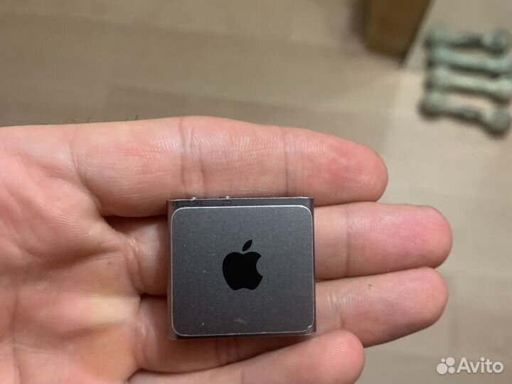 Плеер Apple iPod shuffle 4. 2GB