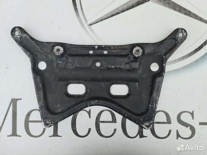 Защита рулевой рейки Mercedes W204 6.3