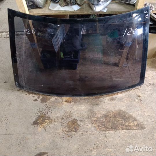 Стекло Toyota Corolla 120 1.6 2006