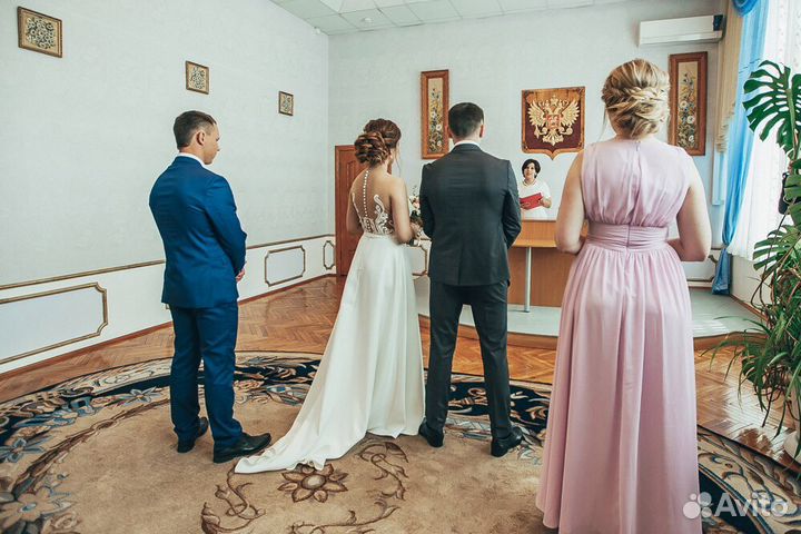 Свадебное платье