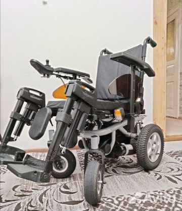 Инвалидная коляска с электроприводом