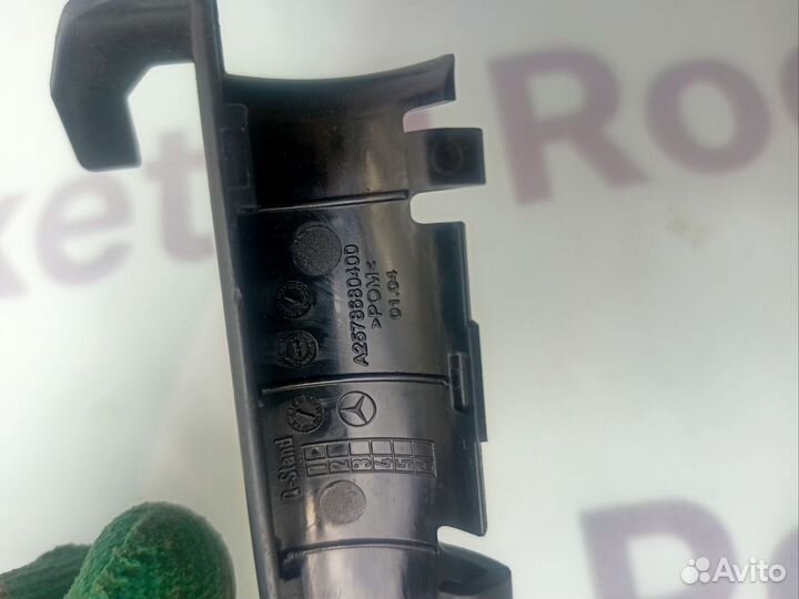 Накладка в салоне Mercedes E220 D Amg Рестайл W213