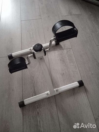 Тренажер для гиперэкстензии