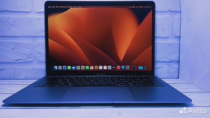 Ноутбук новый Apple MacBook Air M1 8/256Gb
