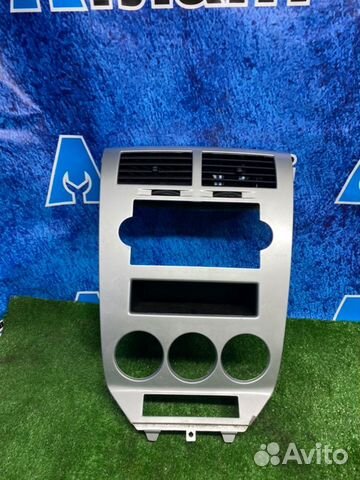 Консоль центральная Dodge Caliber PM EBA 2006