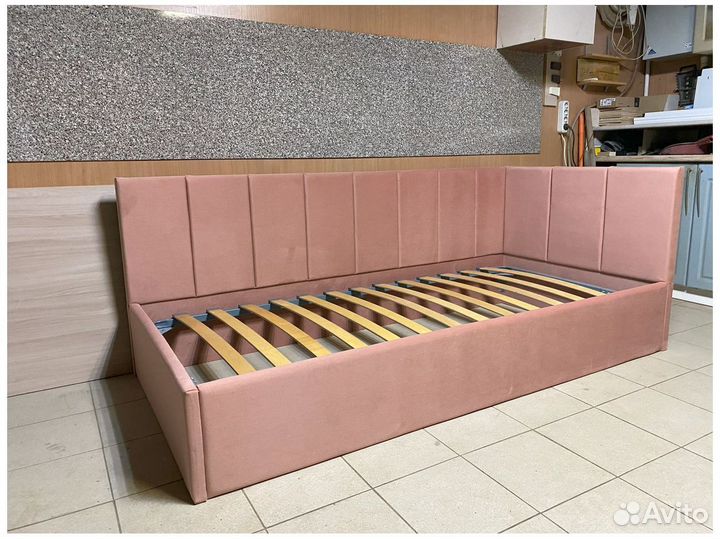 Кровать двуспальная 140