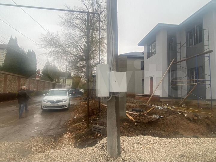 Дом 200 м² на участке 5 сот.