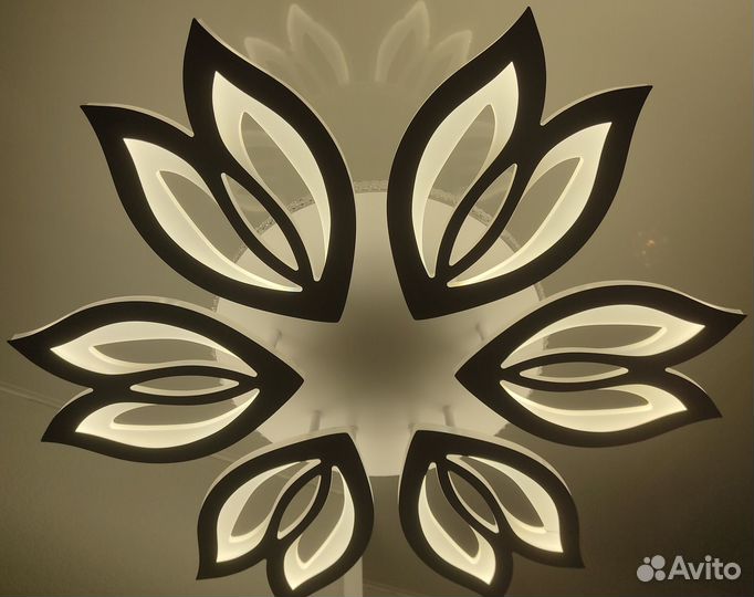 Светодиодная люстра 170W с пду 2 года гарантия