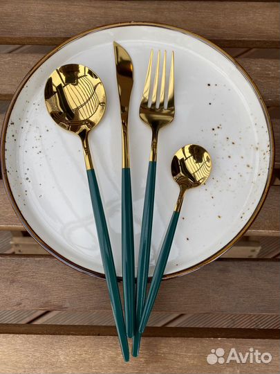 Набор столовых приборов
