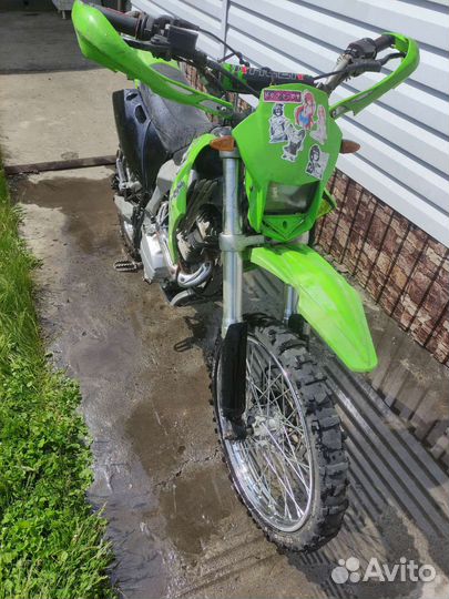 Racer enduro 200xzt