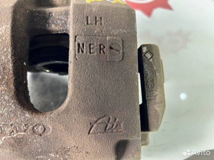 Суппорт тормозной задний левый Volvo Xc90 C 85 4.4