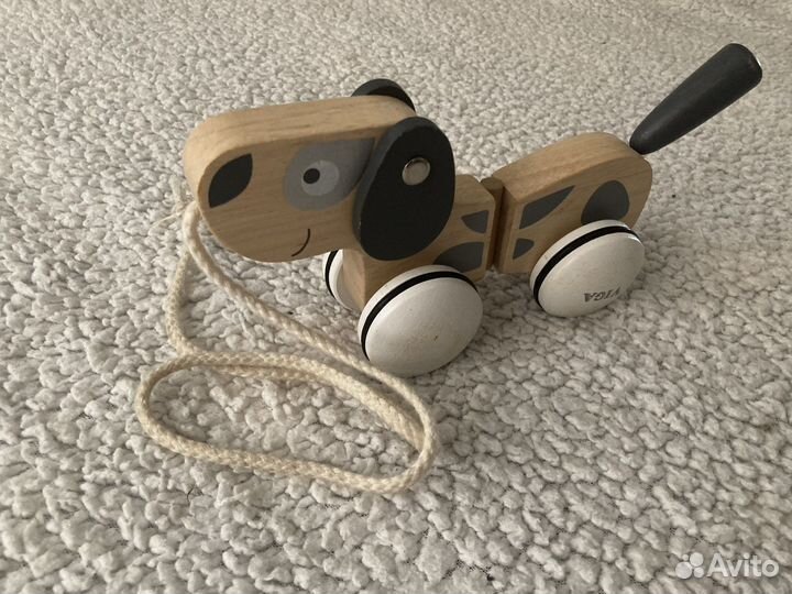 Детская каталка деревянная