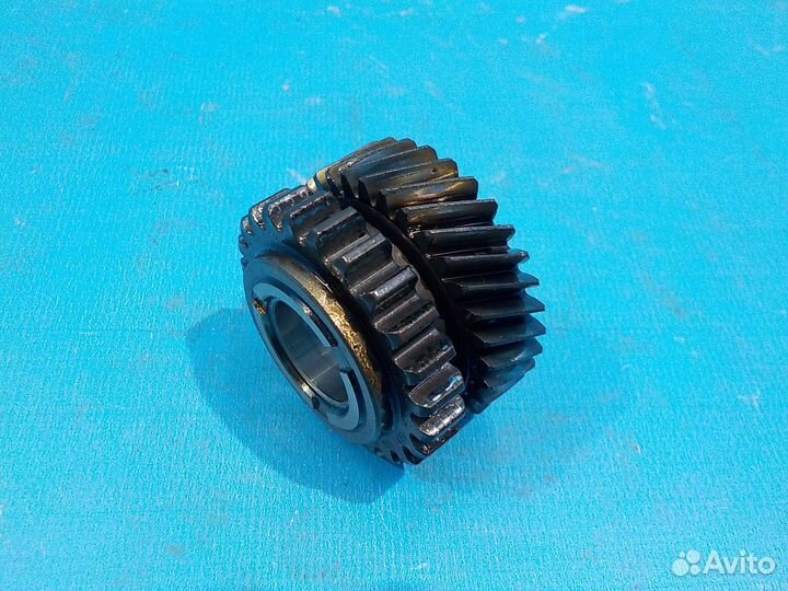 Шестерня промежуточного вала skoda Octavia A5 (1Z)