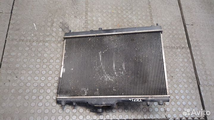 Радиатор охлаждения двигателя Nissan Tiida, 2009