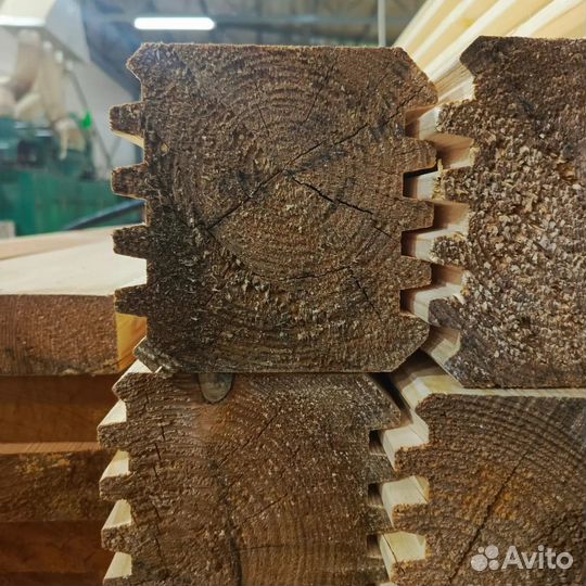 Брус профилированный из сибирской лиственницы