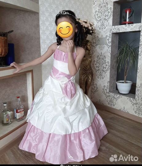 Нарядное платье для девочки