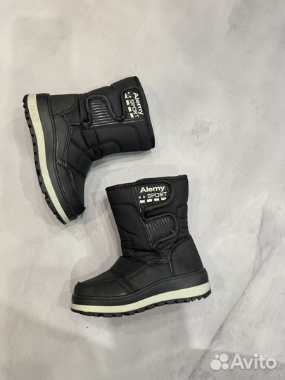 Сапоги зимние для мальчика новые дутики